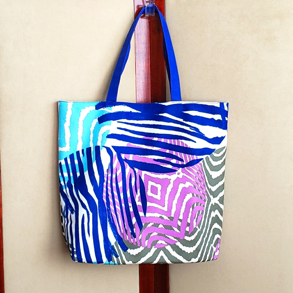 Estee Lauder Tote Bag